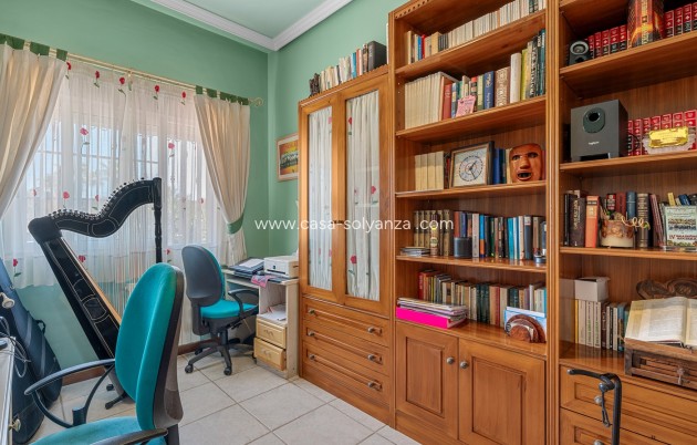 Resale - Villa - Torrevieja - La Mata