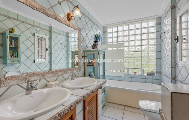 Resale - Villa - Torrevieja - La Mata