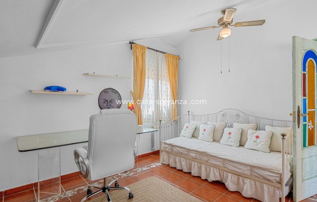 Resale - Villa - Torrevieja - La Mata