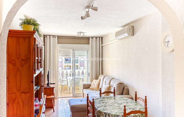 Resale - Apartment / flat - Torrevieja - Parque de las Naciones