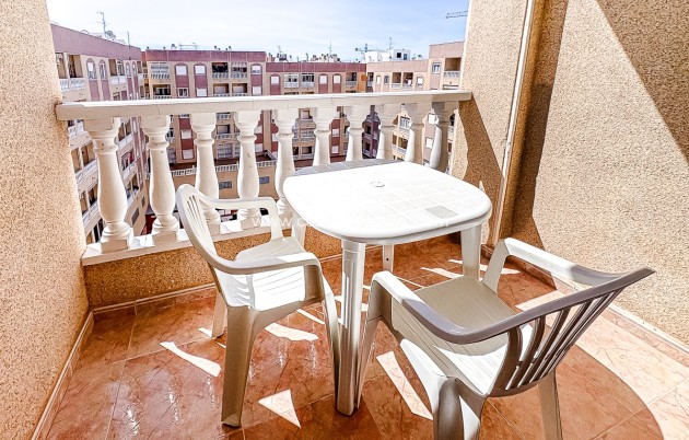Resale - Apartment / flat - Torrevieja - Parque de las Naciones