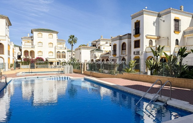 Resale - town_house - Torrevieja - La Mata