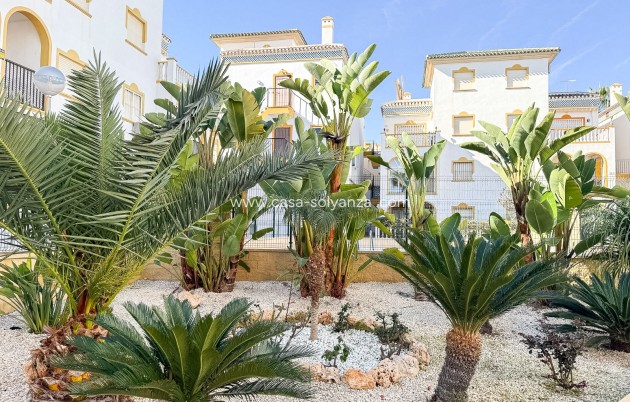 Resale - town_house - Torrevieja - La Mata