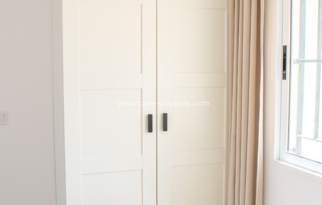 Resale - terraced_house - Orihuela Costa - Punta Prima