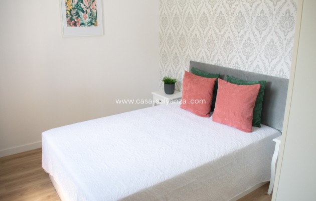 Resale - terraced_house - Orihuela Costa - Punta Prima