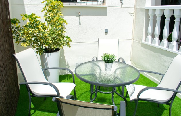 Resale - terraced_house - Orihuela Costa - Punta Prima