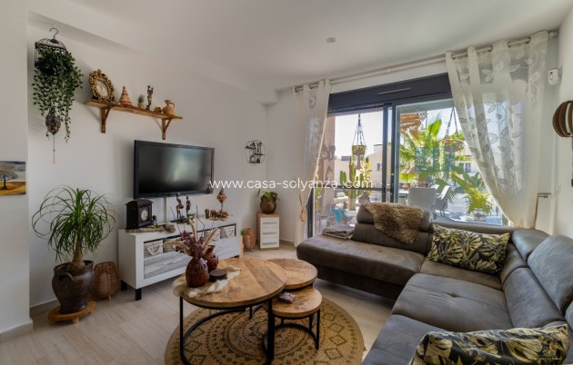 Resale - Apartment - Ground Floor - Orihuela Costa - Villamartín