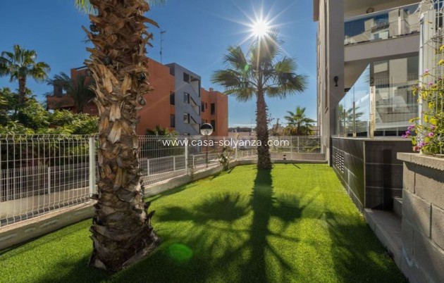 Resale - Apartment - Ground Floor - Orihuela Costa - Villamartín