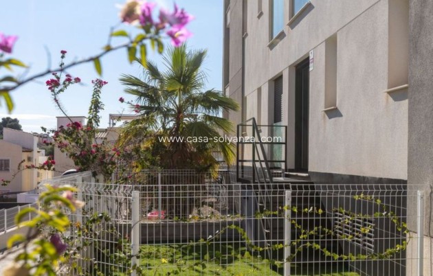 Resale - Apartment - Ground Floor - Orihuela Costa - Villamartín