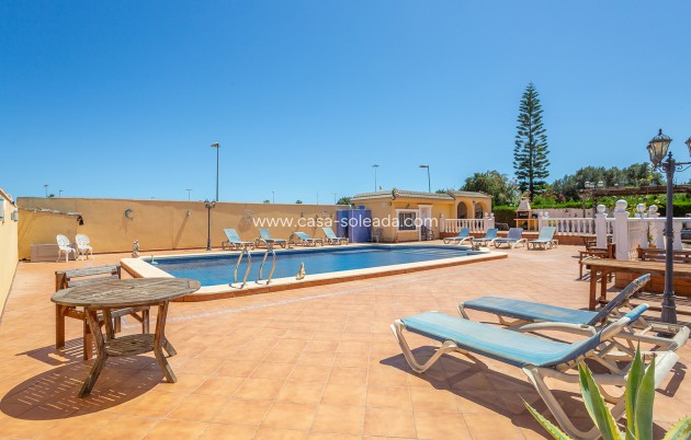 Revente - Villa - Torrevieja - Los Balcones