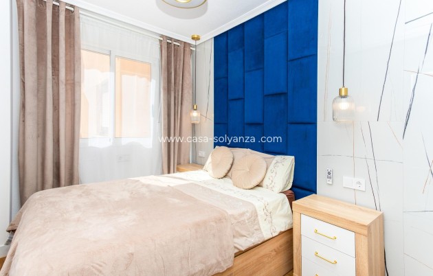 Resale - Apartment / flat - Torrevieja - Center