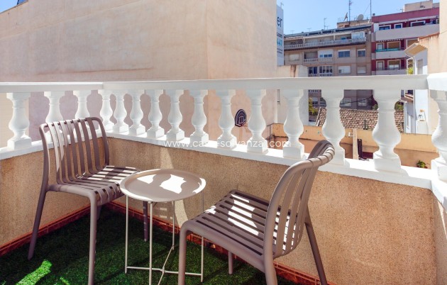 Resale - Apartment / flat - Torrevieja - Center