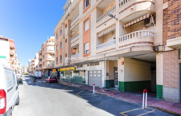 Resale - Apartment / flat - Torrevieja - Center