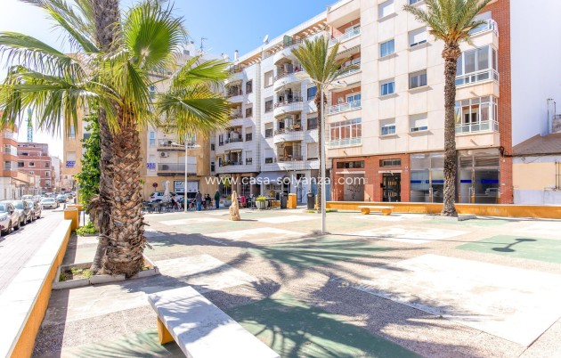 Resale - Apartment / flat - Torrevieja - Center