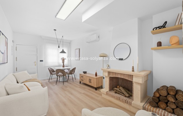 Resale - Townhouse - Villamartin - Costa Blanca