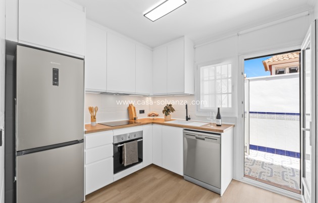 Resale - Townhouse - Villamartin - Costa Blanca