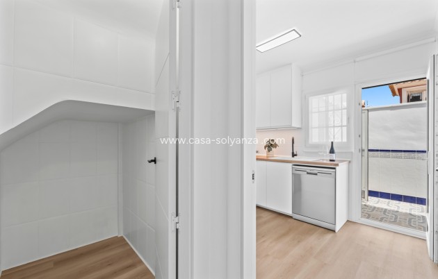 Resale - Townhouse - Villamartin - Costa Blanca