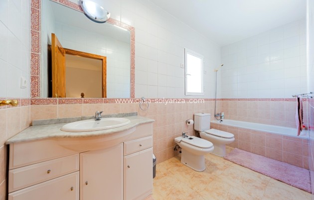 Resale - Apartment / flat - Dehesa De Campoamor - Costa Blanca