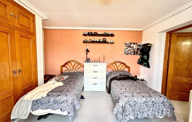 Resale - Villa - La Zenia - Costa Blanca
