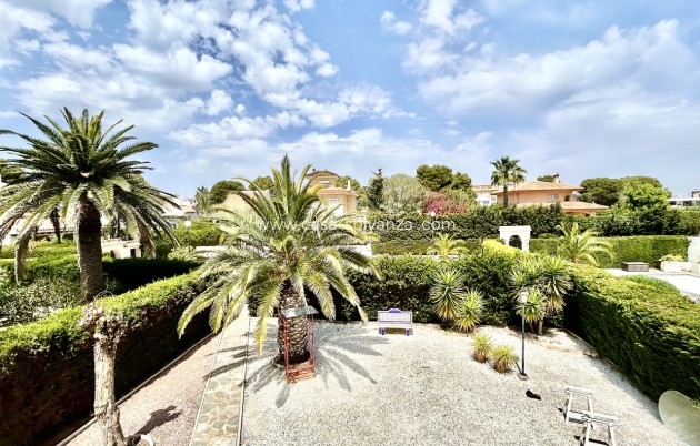 Resale - Villa - La Zenia - Costa Blanca