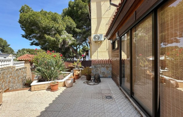 Wiederverkauf - Villa - Torrevieja - Los Balcones