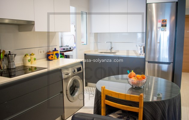 Resale - Apartment / flat - Torrevieja - Playa del Cura