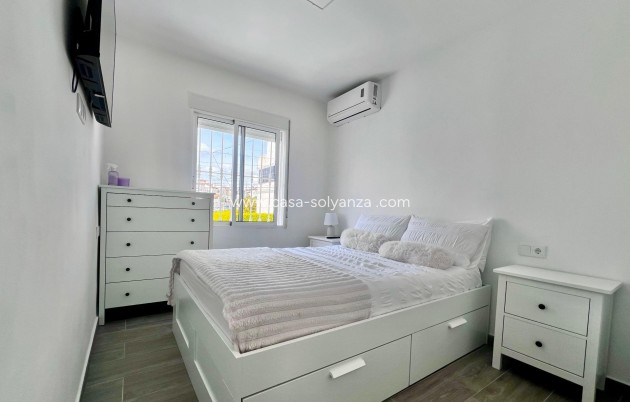Resale - Villa - San Miguel de Salinas - Las Filipinas