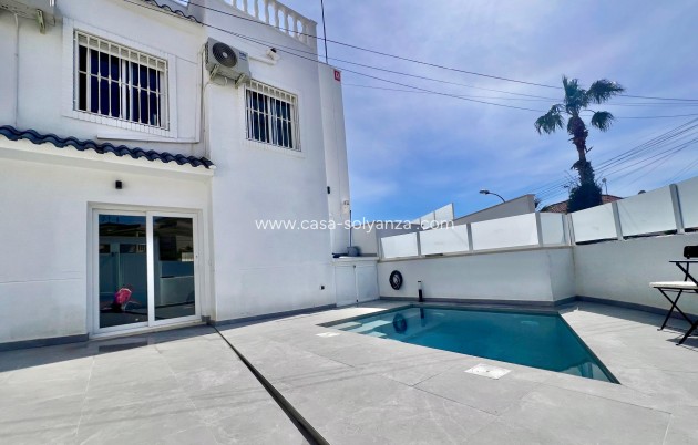 Resale - Villa - San Miguel de Salinas - Las Filipinas