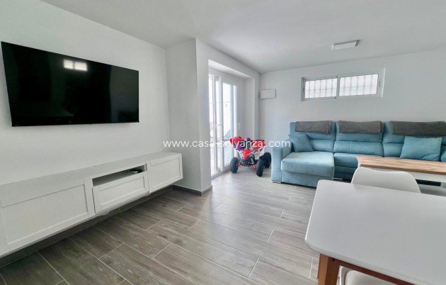 Resale - Villa - San Miguel de Salinas - Las Filipinas