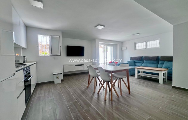 Resale - Villa - San Miguel de Salinas - Las Filipinas