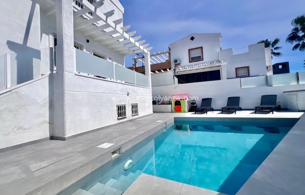 Resale - Villa - San Miguel de Salinas - Las Filipinas
