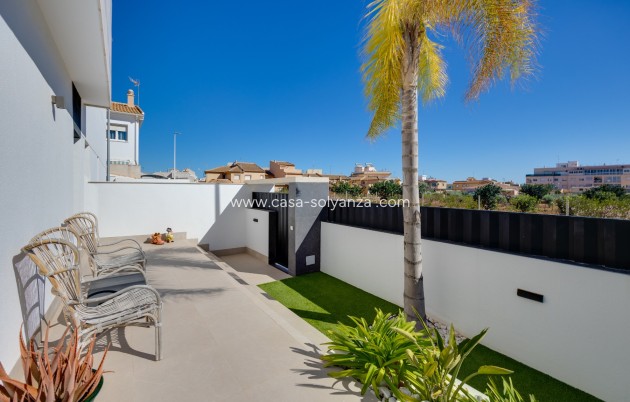 Resale - Bungalow - Pilar de la Horadada - Costa Blanca