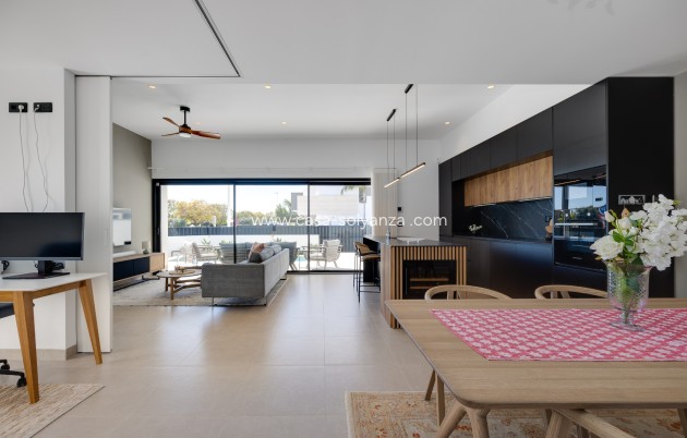 Resale - Bungalow - Pilar de la Horadada - Costa Blanca