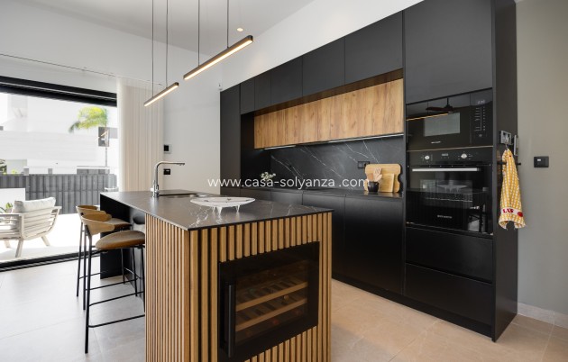Resale - Bungalow - Pilar de la Horadada - Costa Blanca