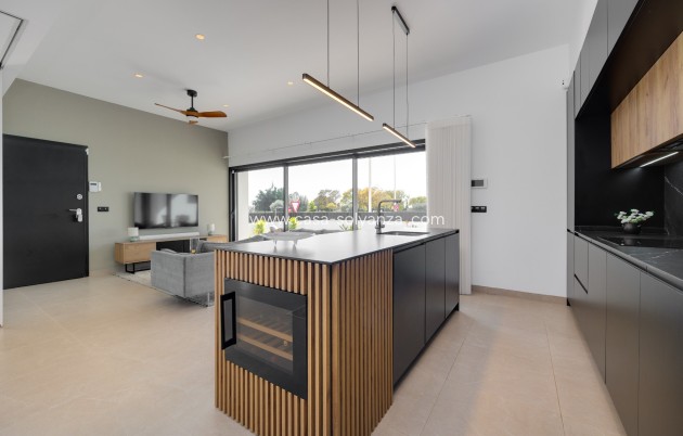Resale - Bungalow - Pilar de la Horadada - Costa Blanca