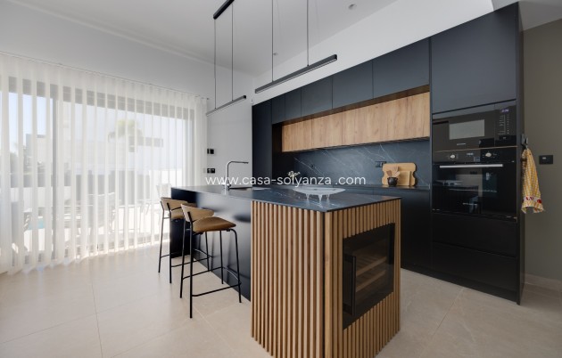 Resale - Bungalow - Pilar de la Horadada - Costa Blanca