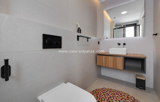 Resale - Bungalow - Pilar de la Horadada - Costa Blanca