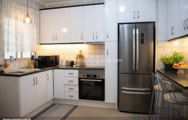 Resale - Apartment / flat - Torrevieja - Center