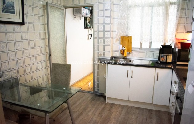 Resale - Apartment / flat - Torrevieja - Center