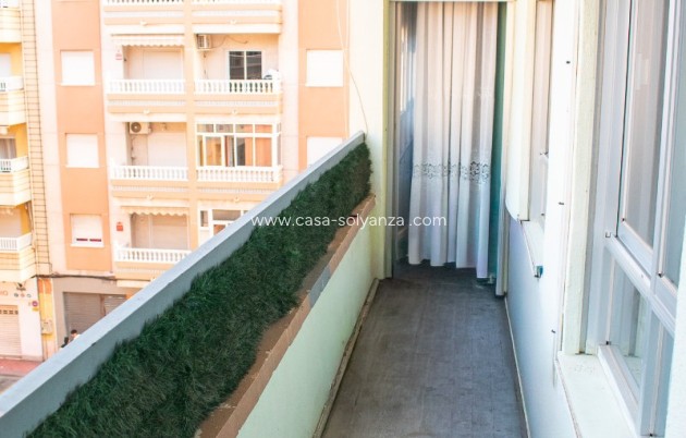 Resale - Apartment / flat - Torrevieja - Center