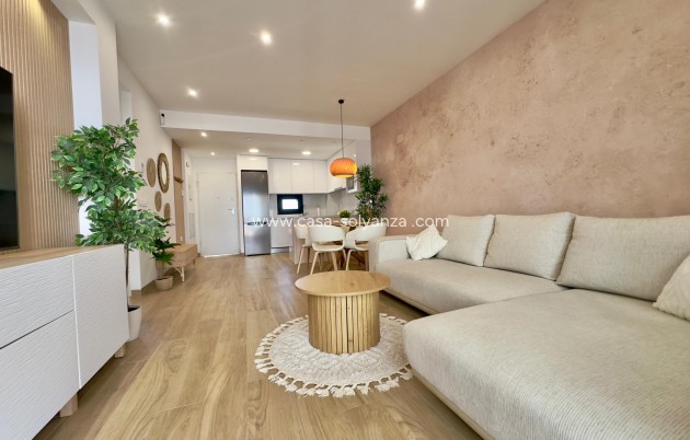 Resale - Bungalow - Torrevieja - Los Balcones