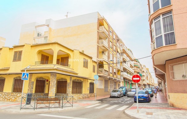 Herverkoop - Appartement / flat - Torrevieja - Playa del Cura