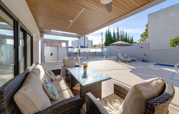 Resale - Villa - Torrevieja - Los Balcones