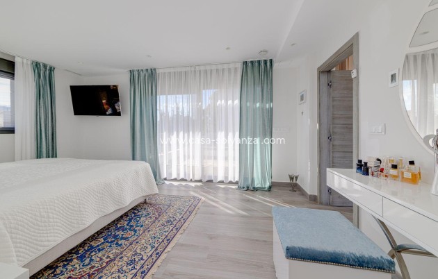 Resale - Villa - Torrevieja - Los Balcones