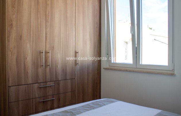 Resale - Villa - Torrevieja - La Siesta