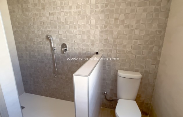 Resale - Villa - Torrevieja - La Siesta