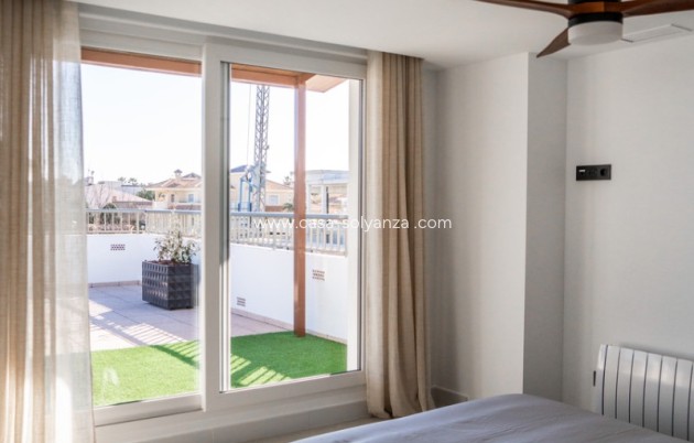 Resale - town_house - Orihuela Costa - La Zenia