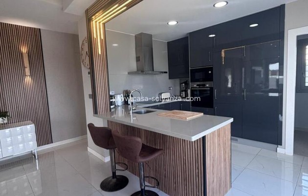 Resale - Villa - Villamartin - Costa Blanca