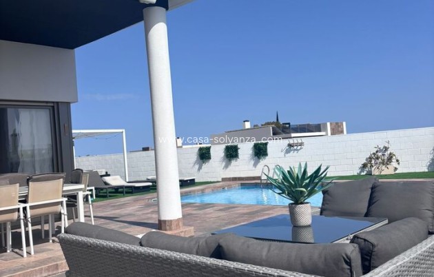 Resale - Villa - Villamartin - Costa Blanca