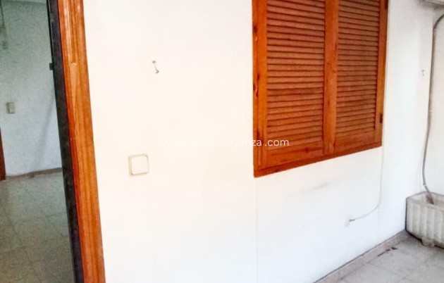 Resale - Apartment / flat - Torrevieja - Center